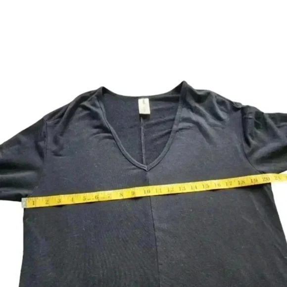 Smash + Tess Perfect V Long Sleeve Top Midnight Black Bamboo Women's size Small - Picture 9 of 10